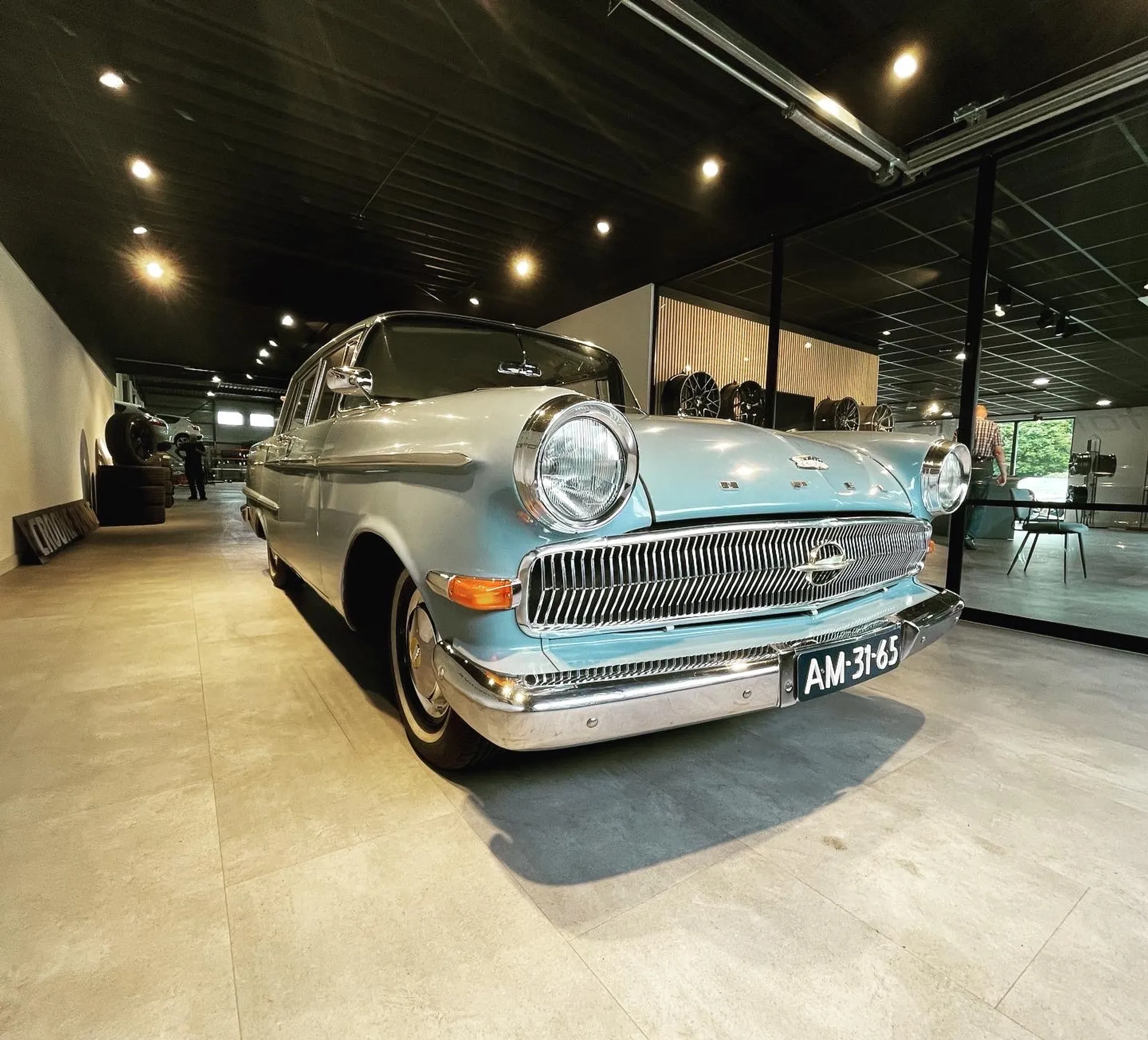 Ook maatwerk uitlaten voor oldtimers regelt CT Automotive