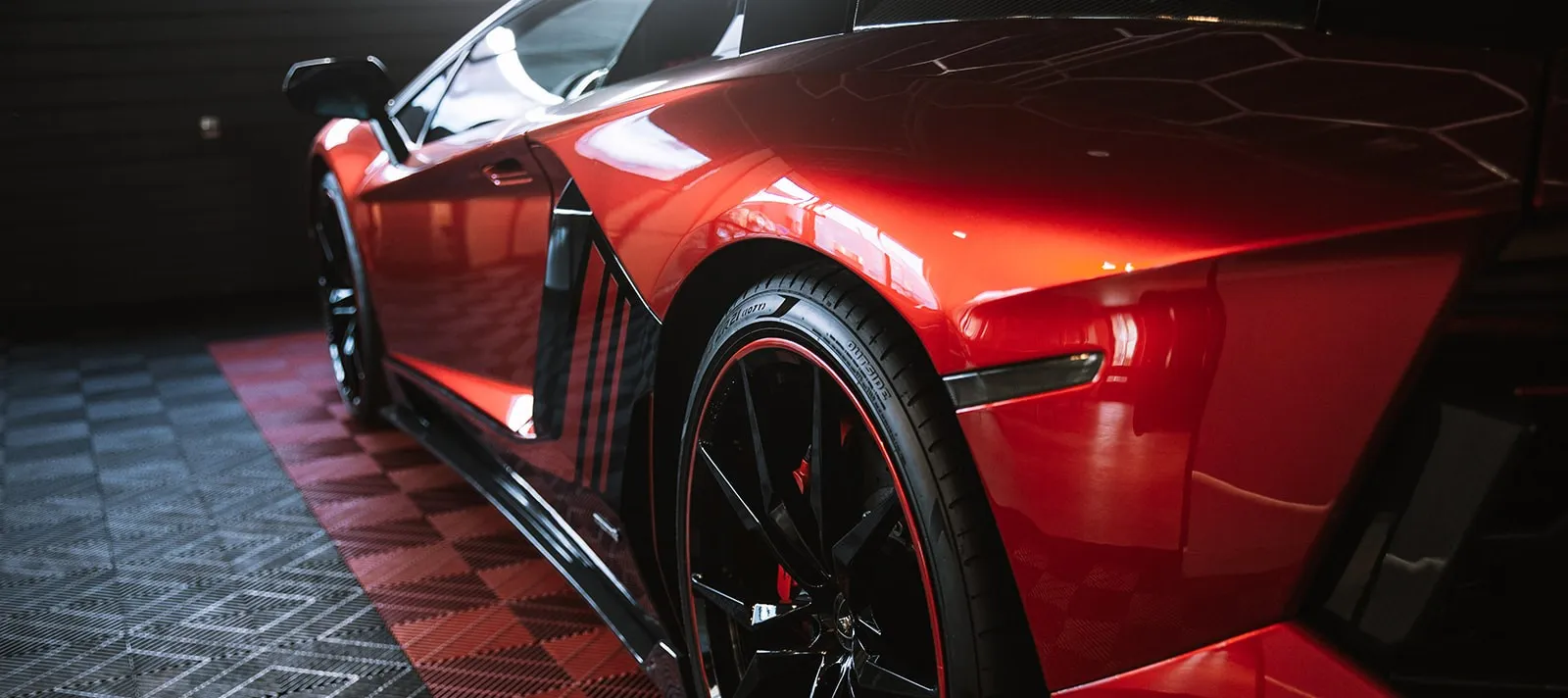 Lamborghini-aventador