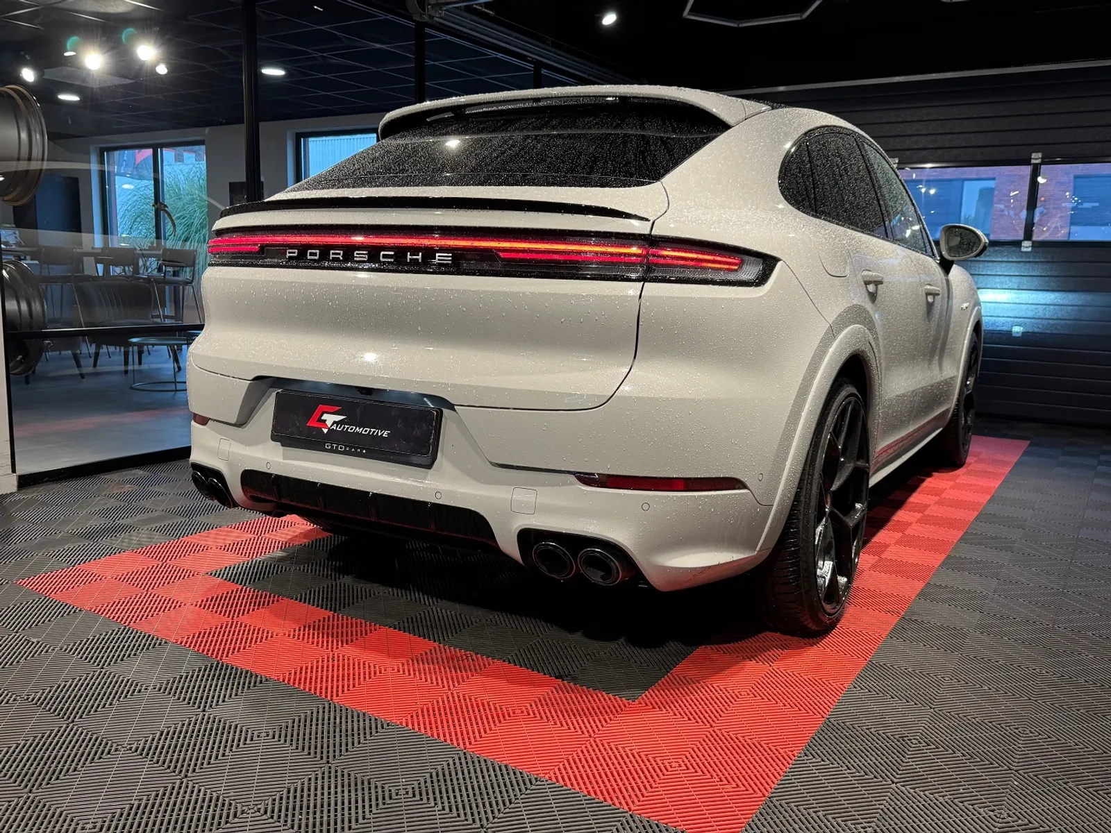 porsche cayenne coupe 2025