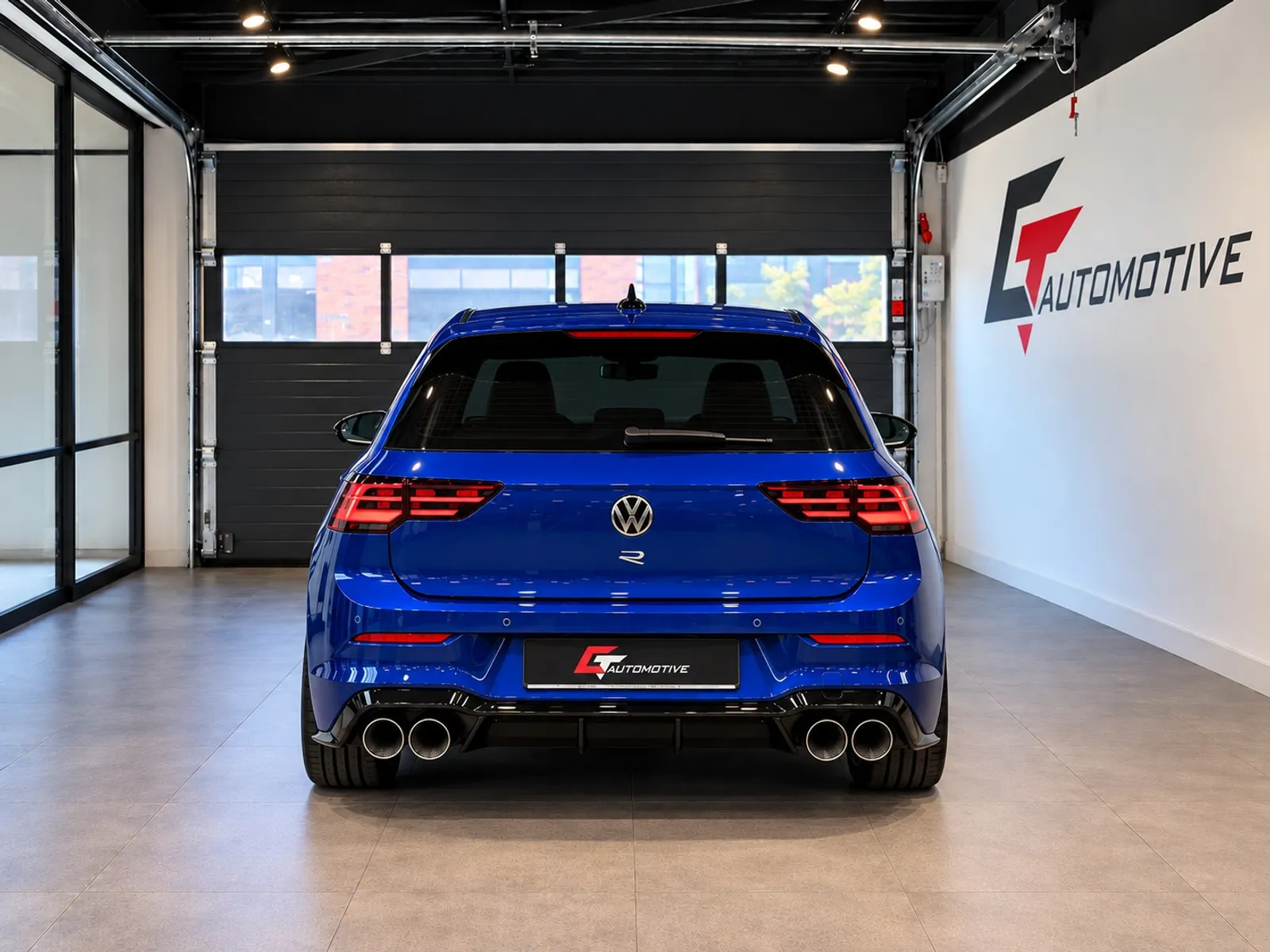 Golf 8 R uitlaat